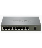 D-Link DES-1008PA 8-port 10/100 Desktop Switch with 4 PoE Ports