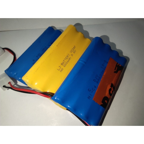 Outlet baterie Ni-MH 600 mAh 9.6V tamiya ( 1 ks), outlet