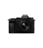 Panasonic Lumix S5D + 18-40 mm